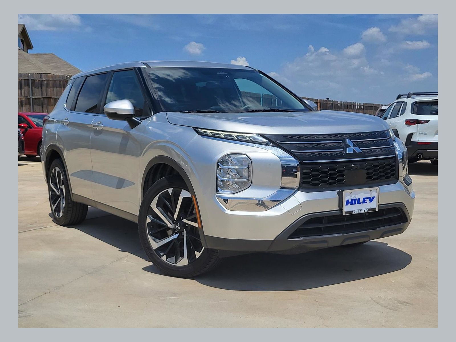 2022 Mitsubishi Outlander ES FWD   