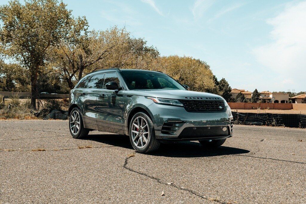 2025 Land Rover Range Rover Velar P250 Dynamic SE AWD