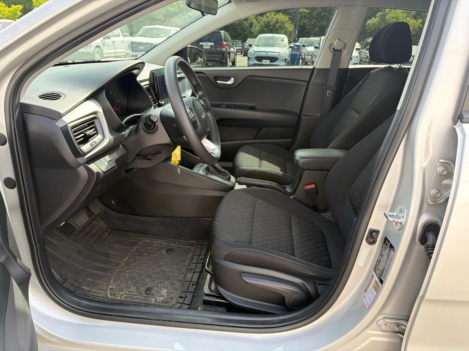 Used 2022 Silky Silver Kia S image 9