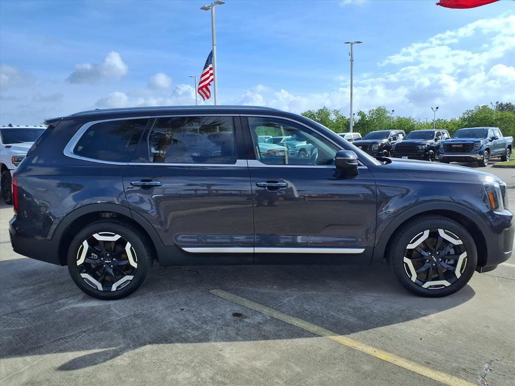 2025 Kia Telluride S - 3