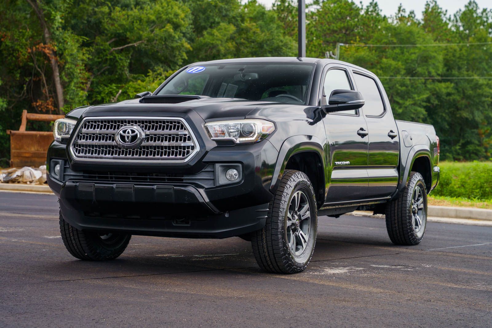 Used 2017 Toyota Tacoma Truck