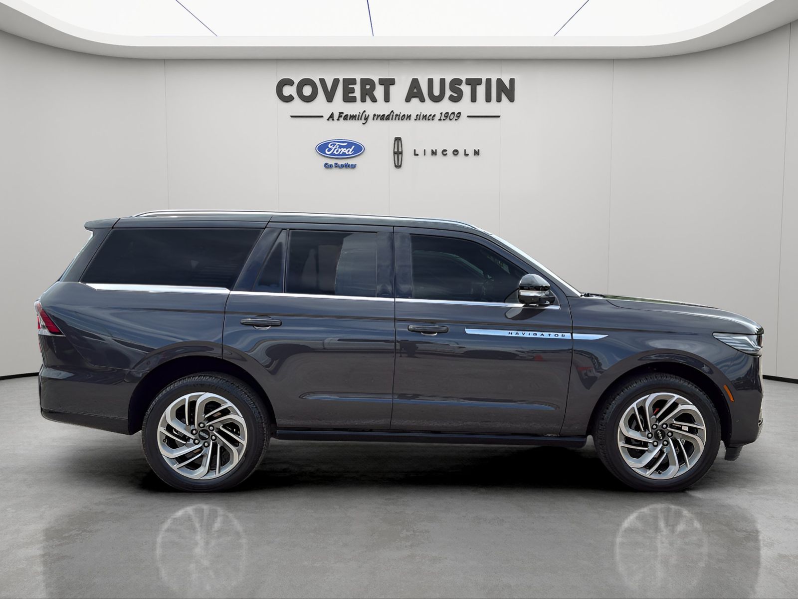 Used Car 2025 Lincoln Navigator  Reserve For Sale Under $90,000 In Austin, Texas