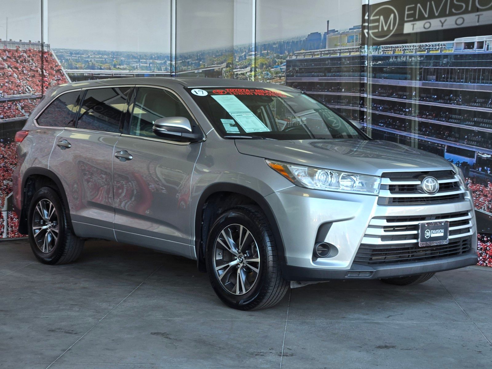 2017 Toyota Highlander LE