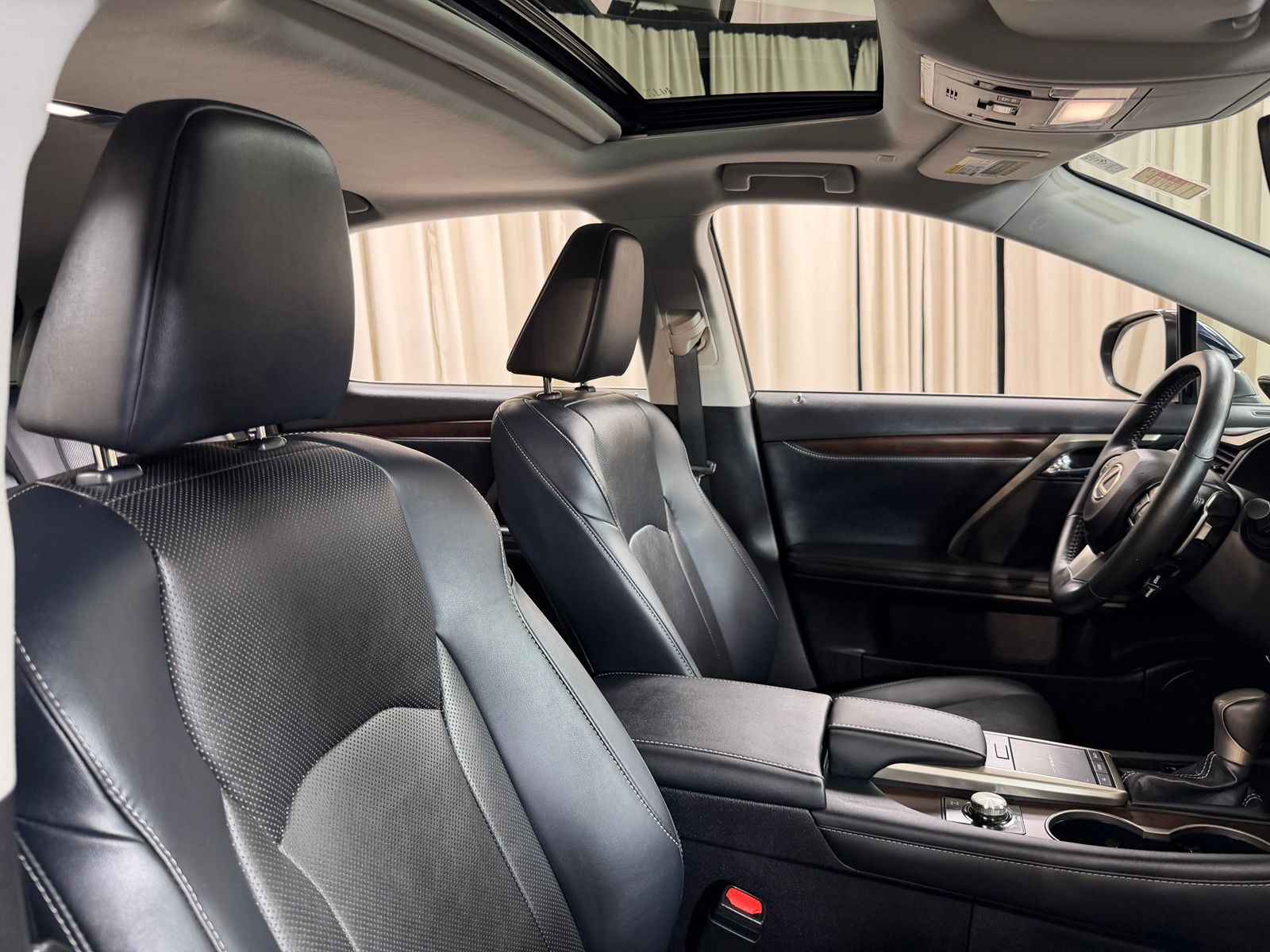Used 2021  Lexus 350 image 42