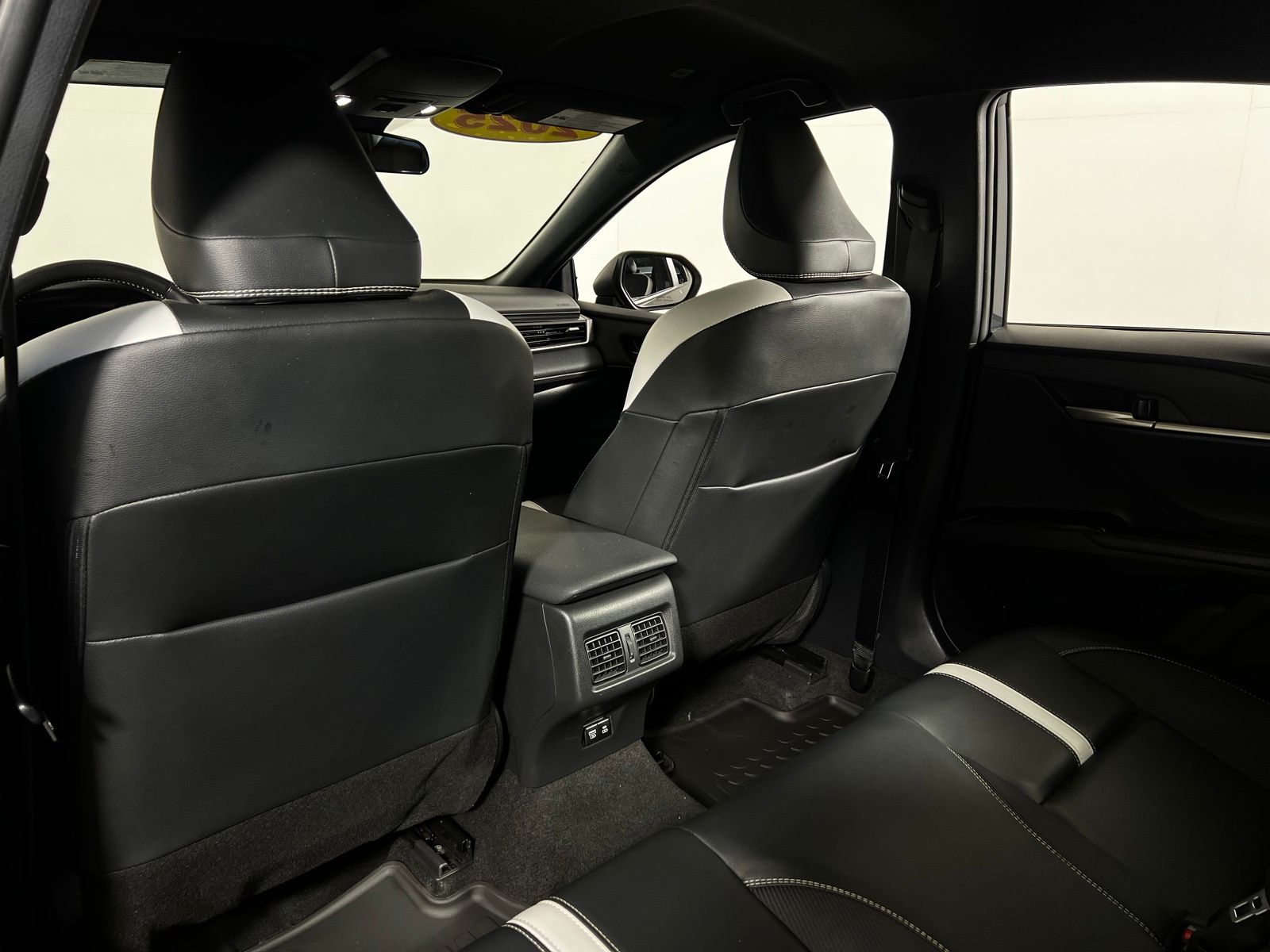 Thumbnail: 2025 Toyota Camry - 20