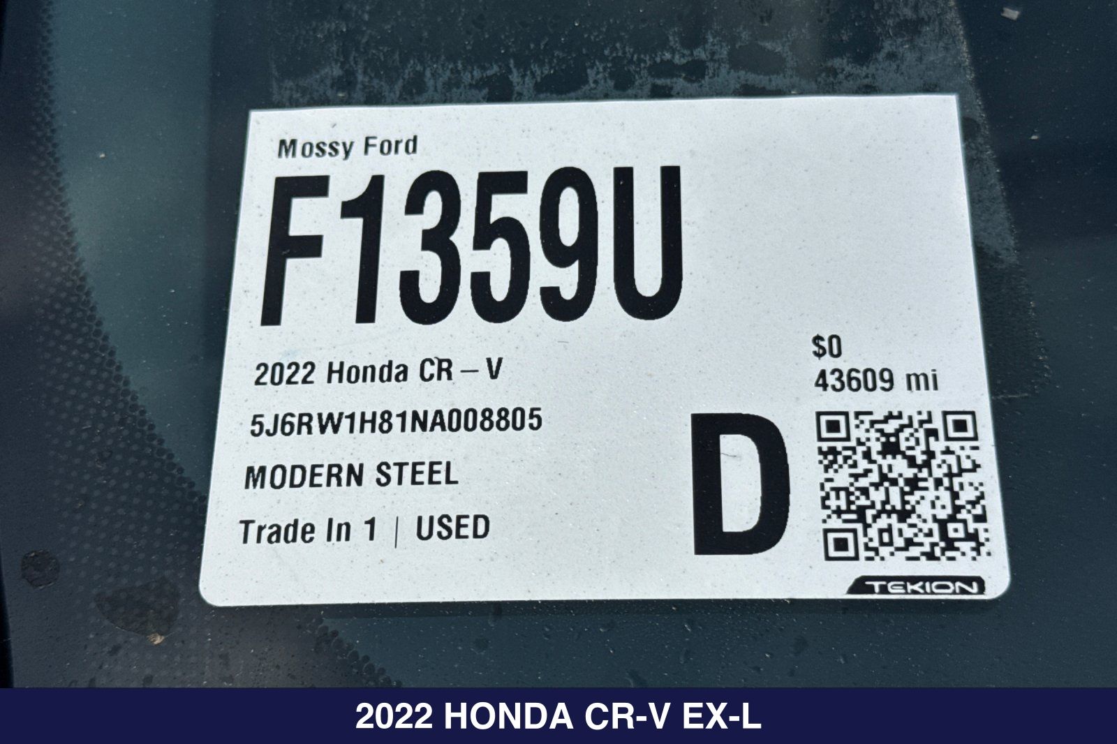 View vehicle photo 2