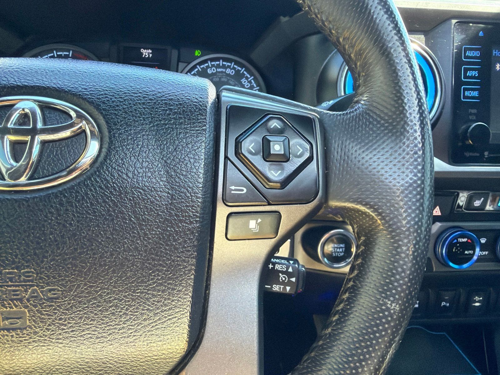 Used 2017 Super White Toyota TRD Off-Road image 20
