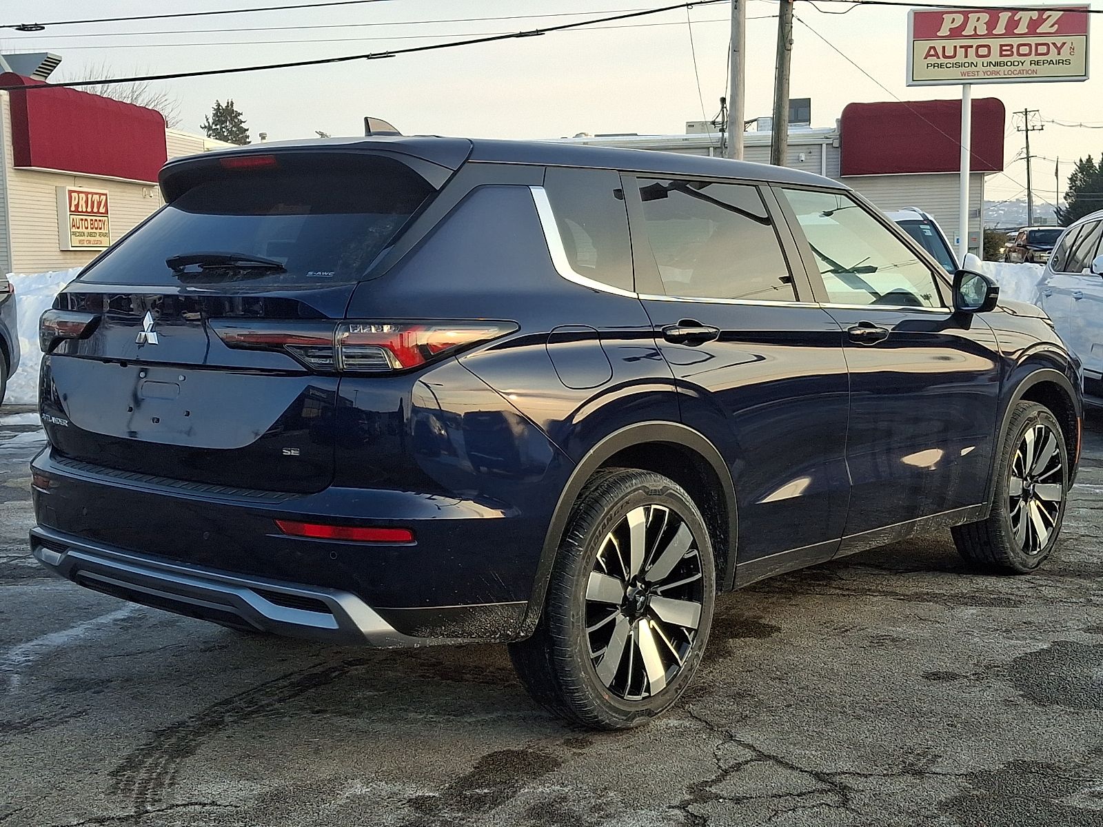 2026 Mitsubishi Outlander SE - Photo 7