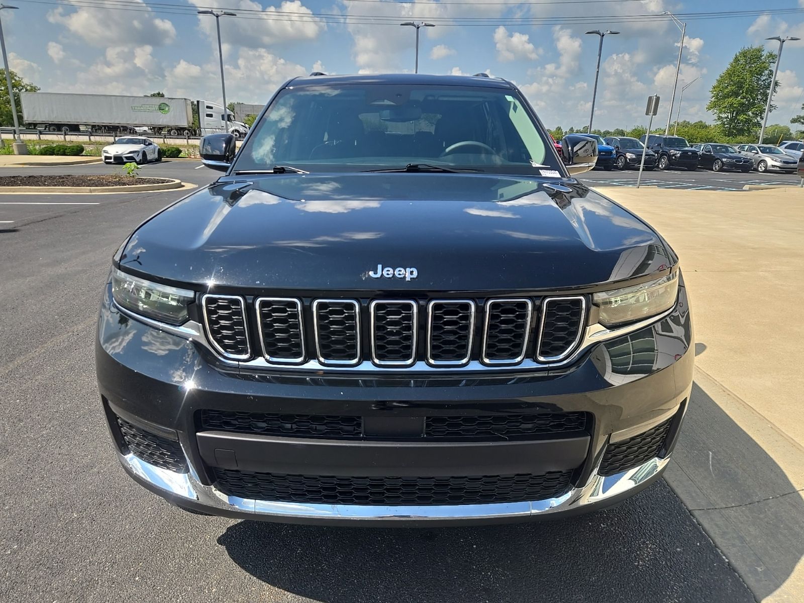 2023 Jeep Grand Cherokee L Limited - Photo 5