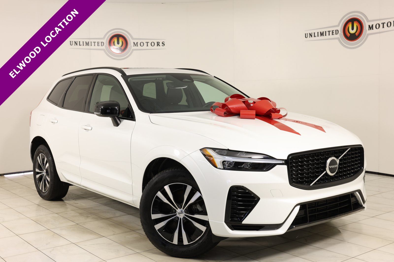 2024 Volvo XC60 Recharge T8 Core Dark Theme eAWD