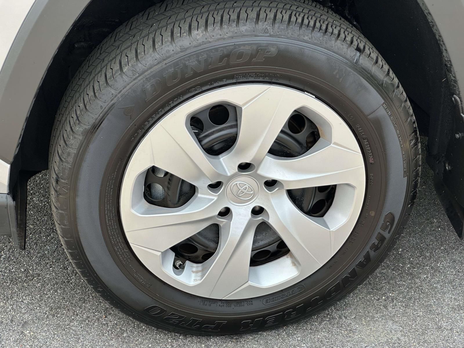 Used 2025 Silver Toyota LE image 25