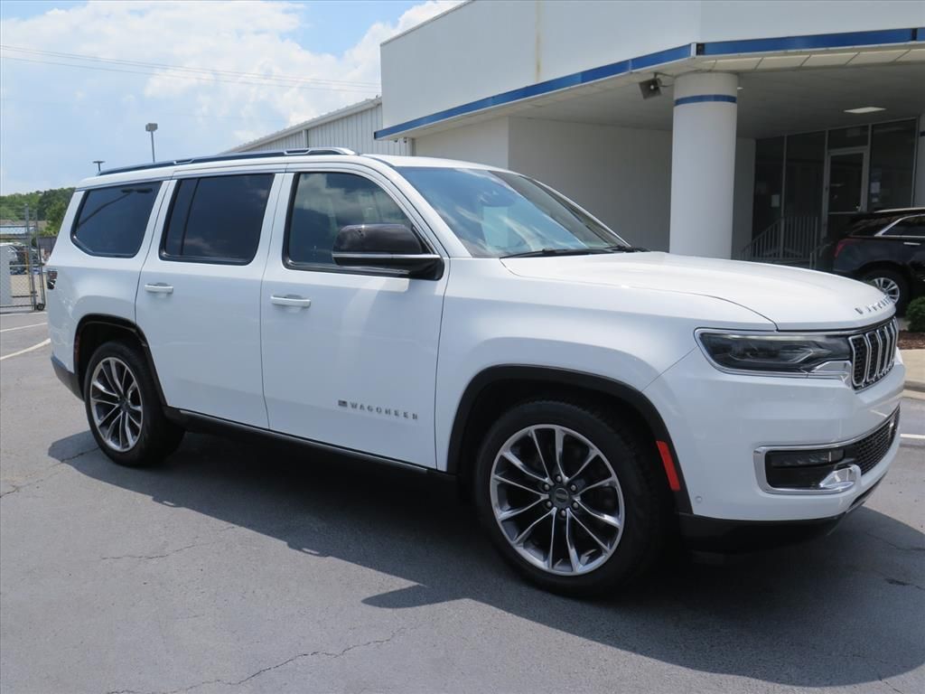  2023 Jeep Wagoneer Series III 4WD   