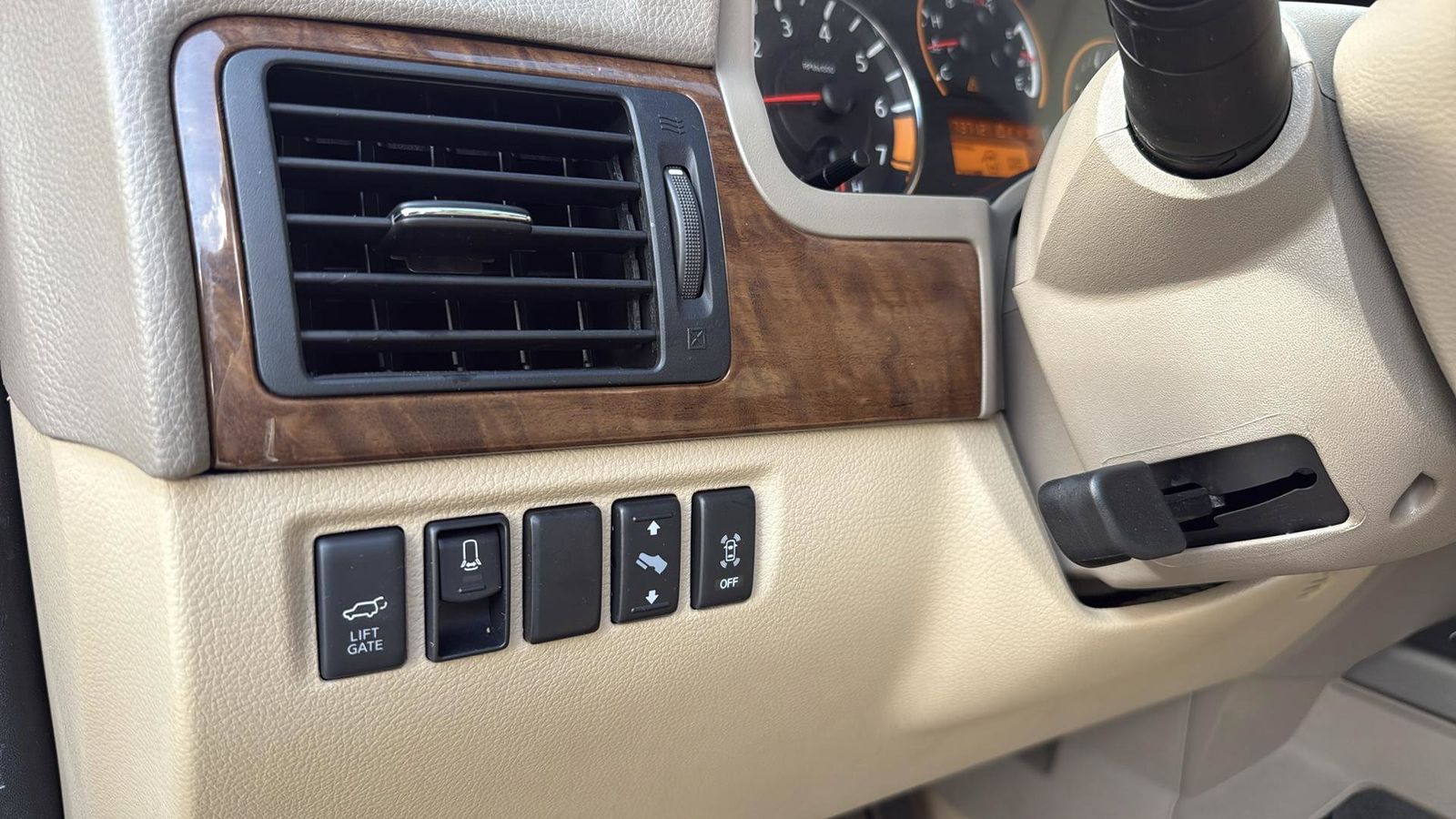 Used Car 2015 Nissan Armada  Platinum For Sale Under $20,000 In Austin, Texas