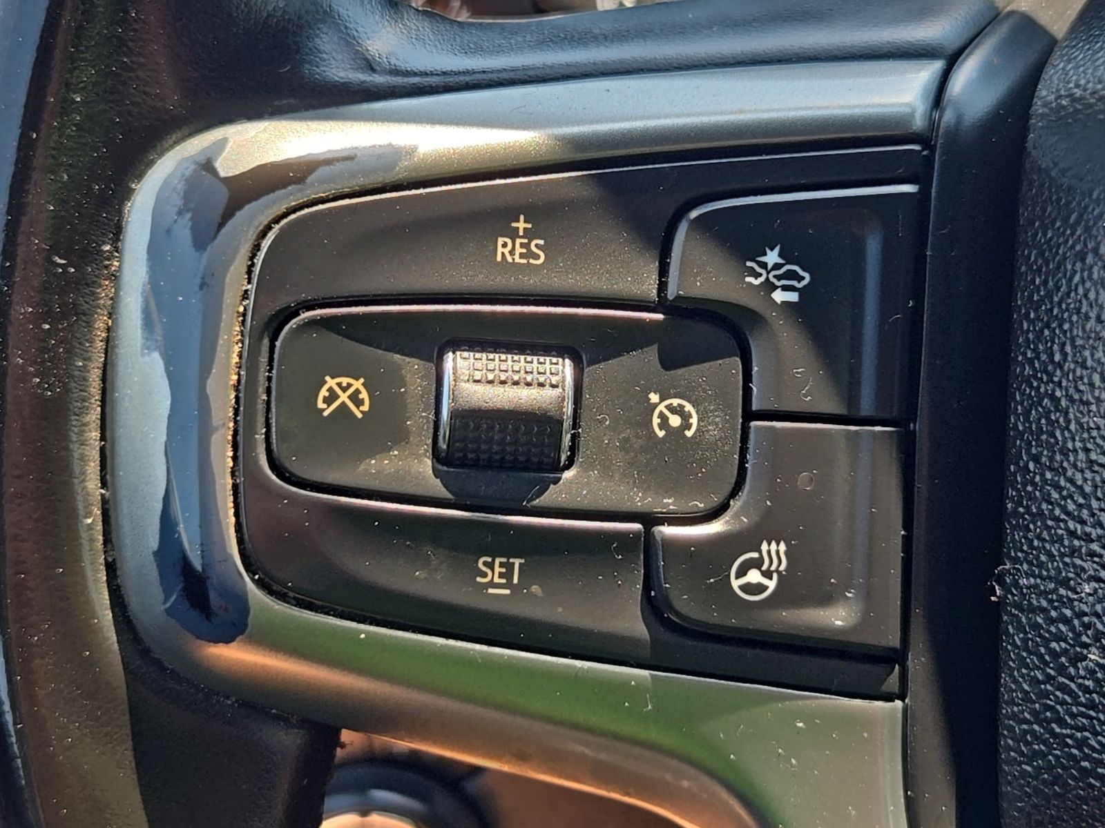 Used 2023 Gray Chevrolet LT image 18