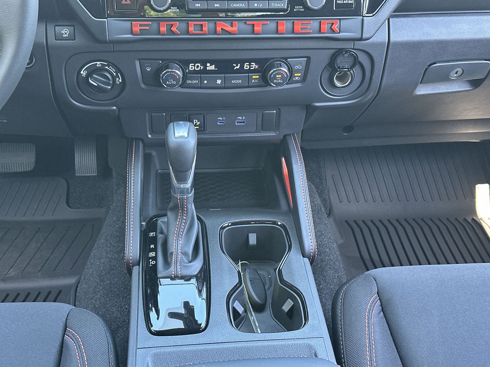 2025 Nissan Frontier PRO-4X photo 4