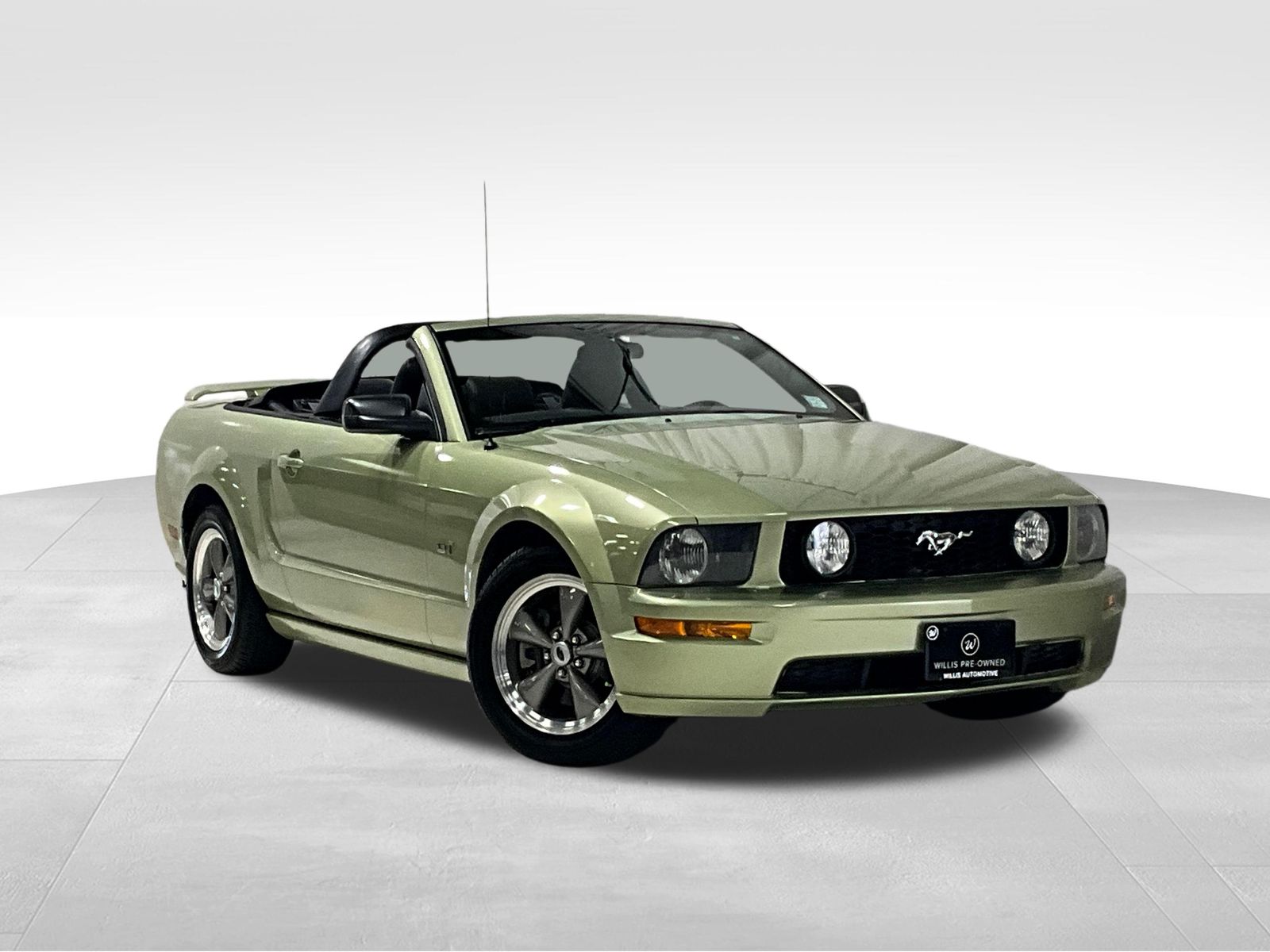  2005 Ford Mustang GT Premium Convertible RWD   
