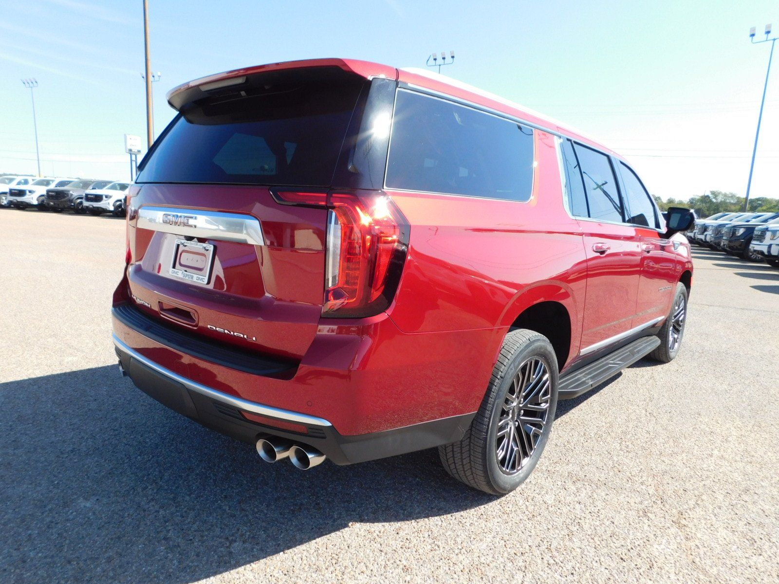 2024 GMC Yukon XL Denali 5