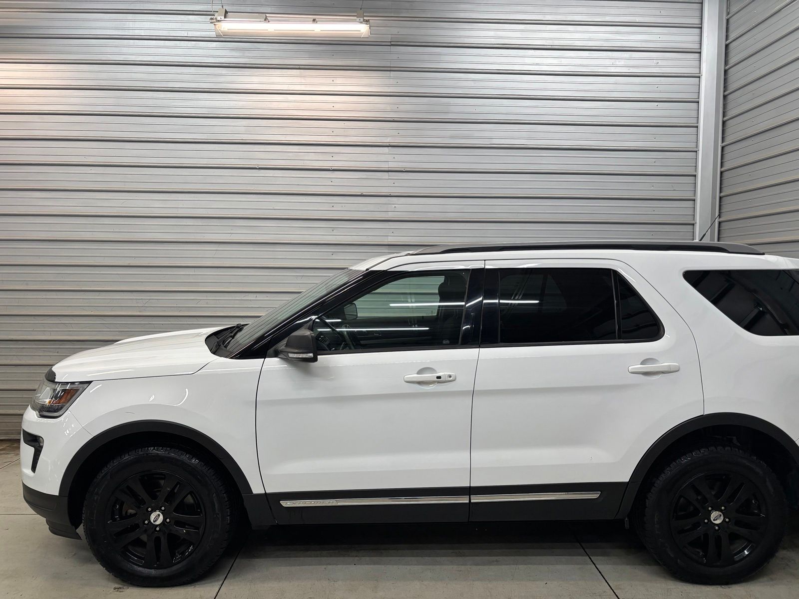 Photo 3 of 2019 Ford Explorer XLT