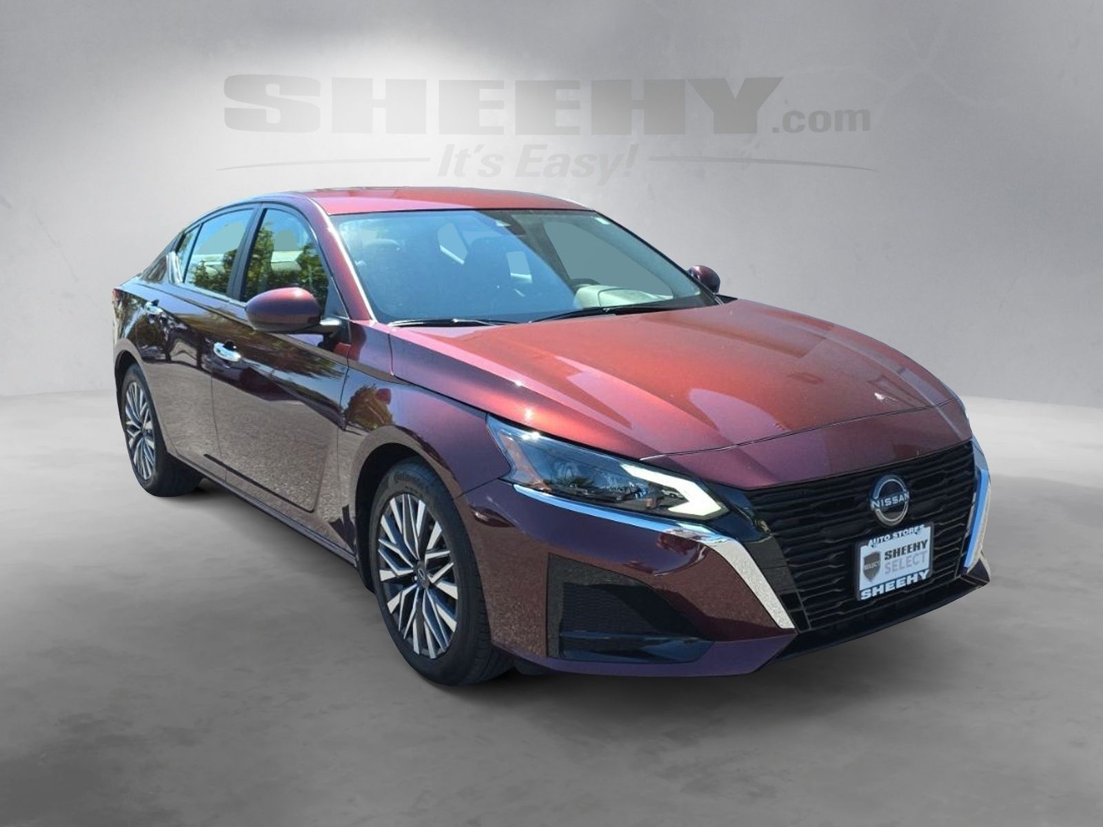 Used 2023  Nissan 2.5 SV image 2