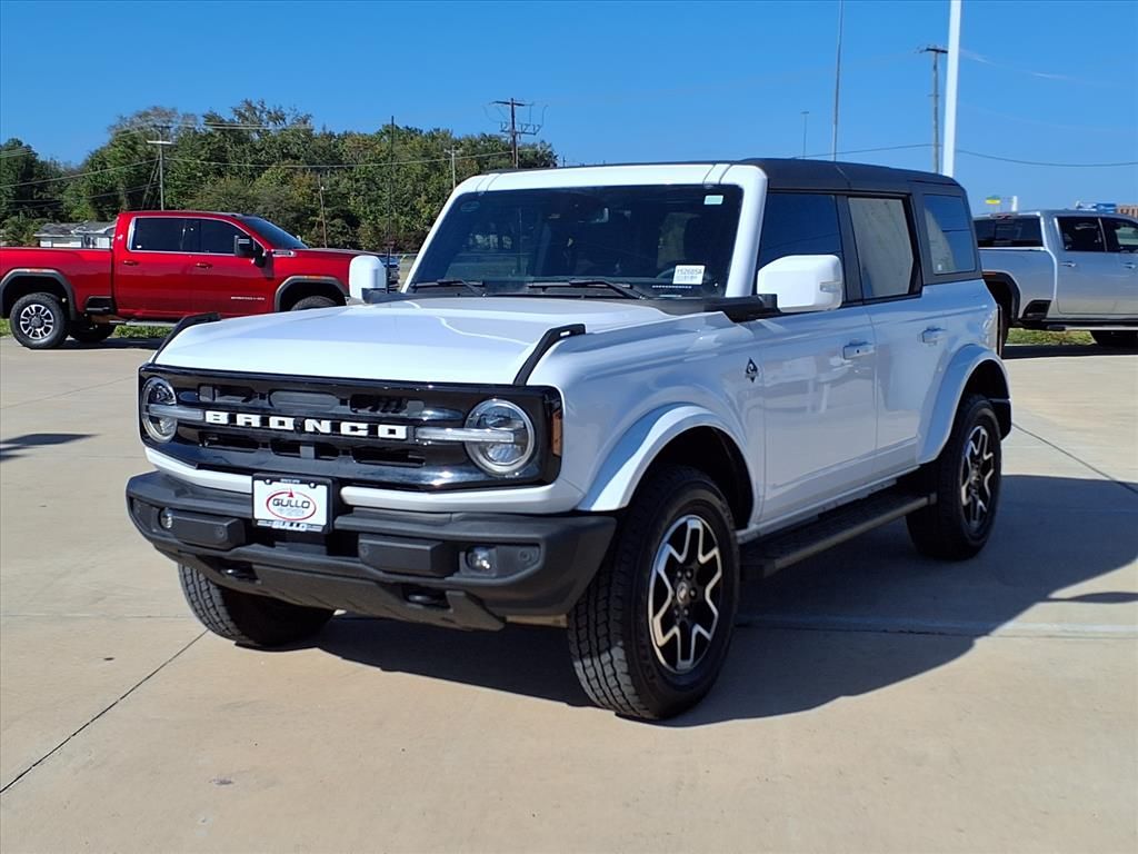 2024 Ford Bronco Outer Banks White at Toyota of Victoria