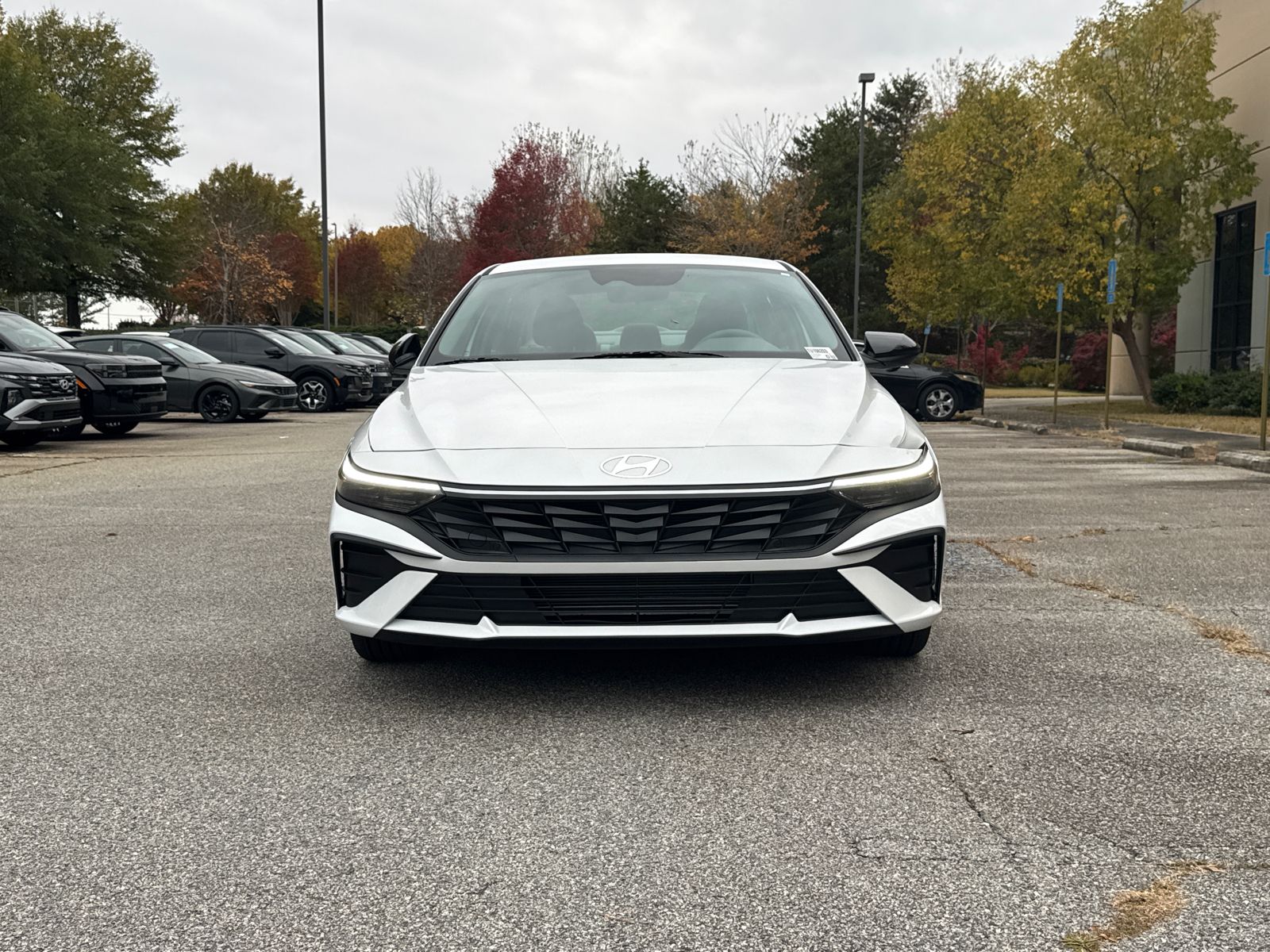 New 2026 White Hyundai SEL Sport image 2