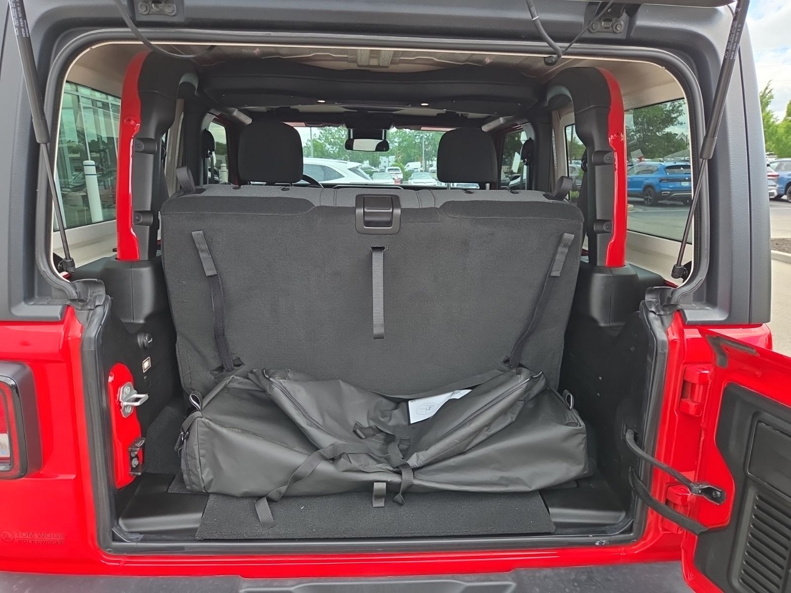 used 2025 Jeep Wrangler car, priced at $35,850