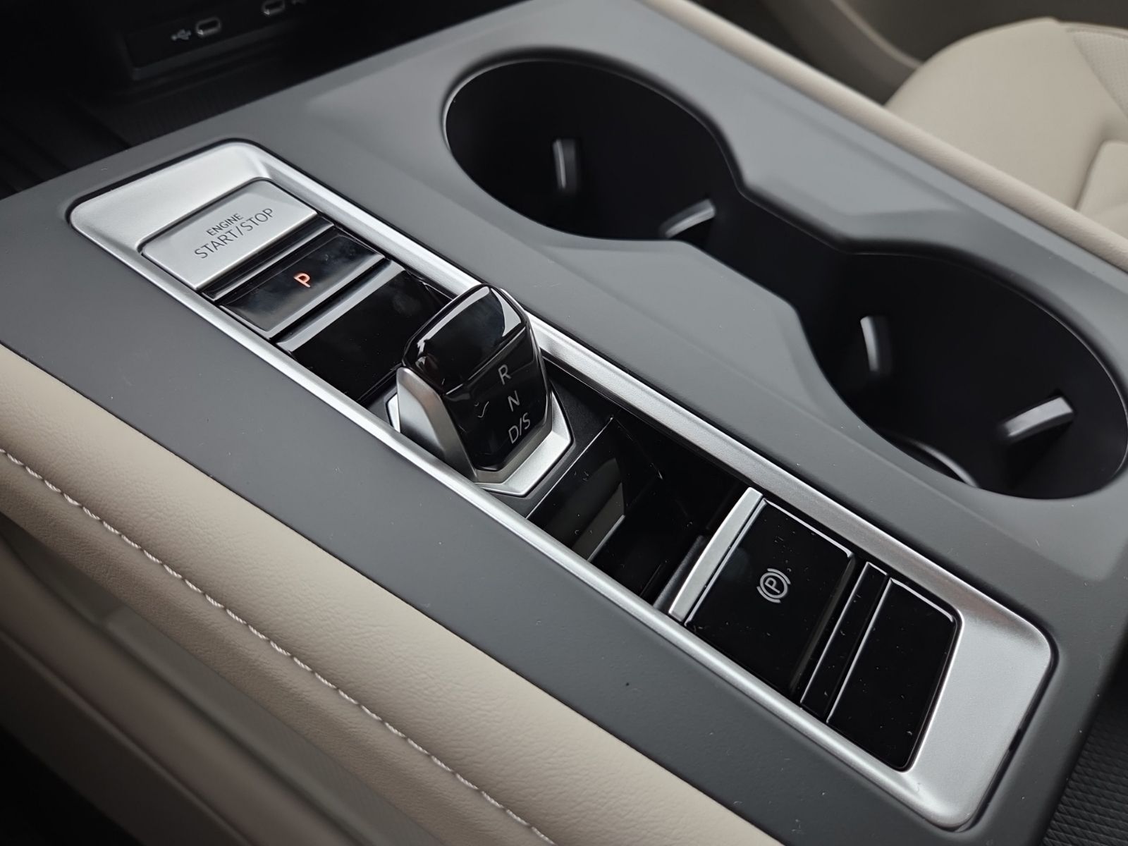 new 2026 Volkswagen Atlas car, priced at $40,234