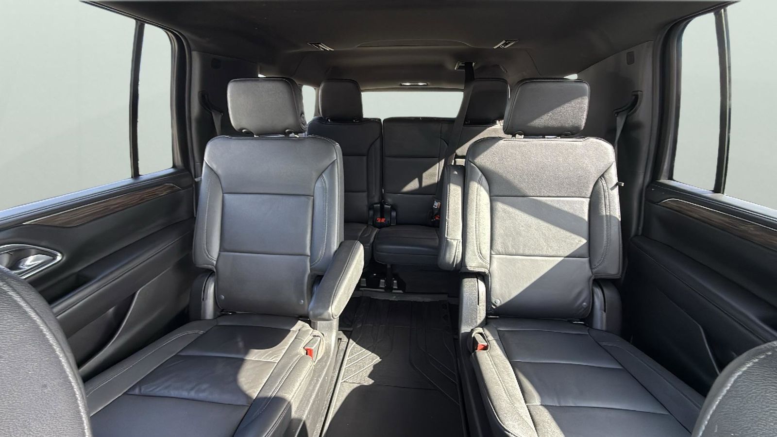 Used Car 2022 Chevrolet Suburban  Z71 For Sale Under $50,000 In Austin, Texas