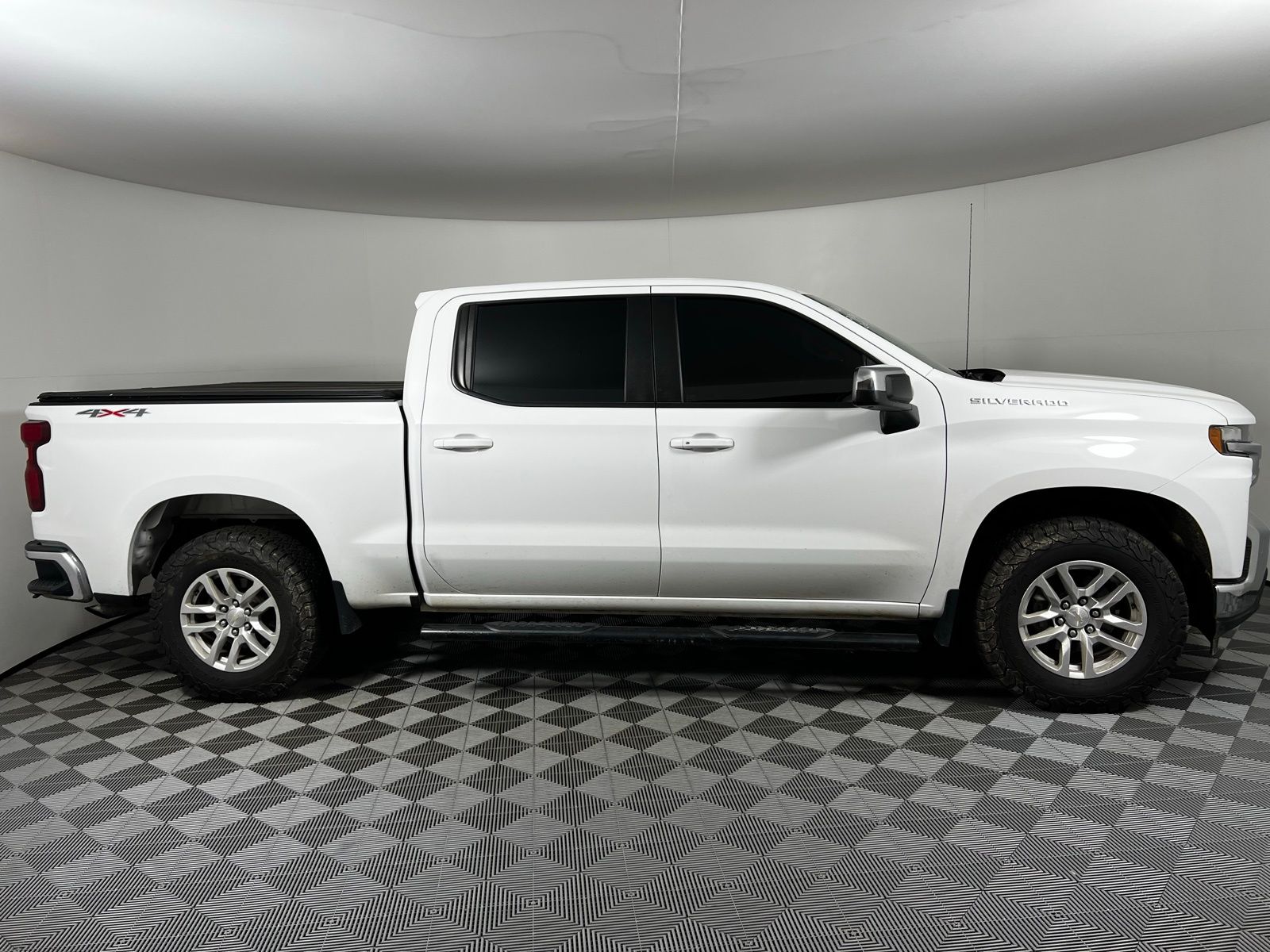Thumbnail: 2021 Chevrolet Silverado 1500 - 4