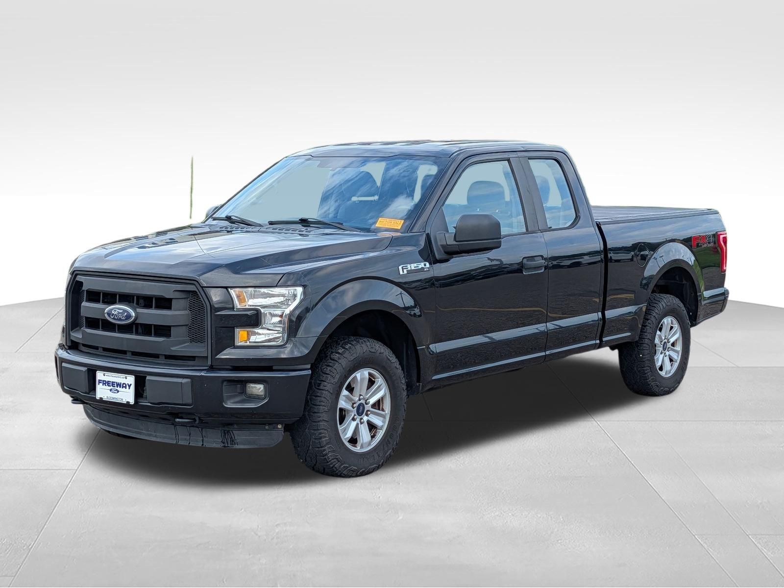 Tuxedo Black Metallic 2015 Ford F-150 Pickup Truck Four-Wheel Drive 6-Speed Automatic