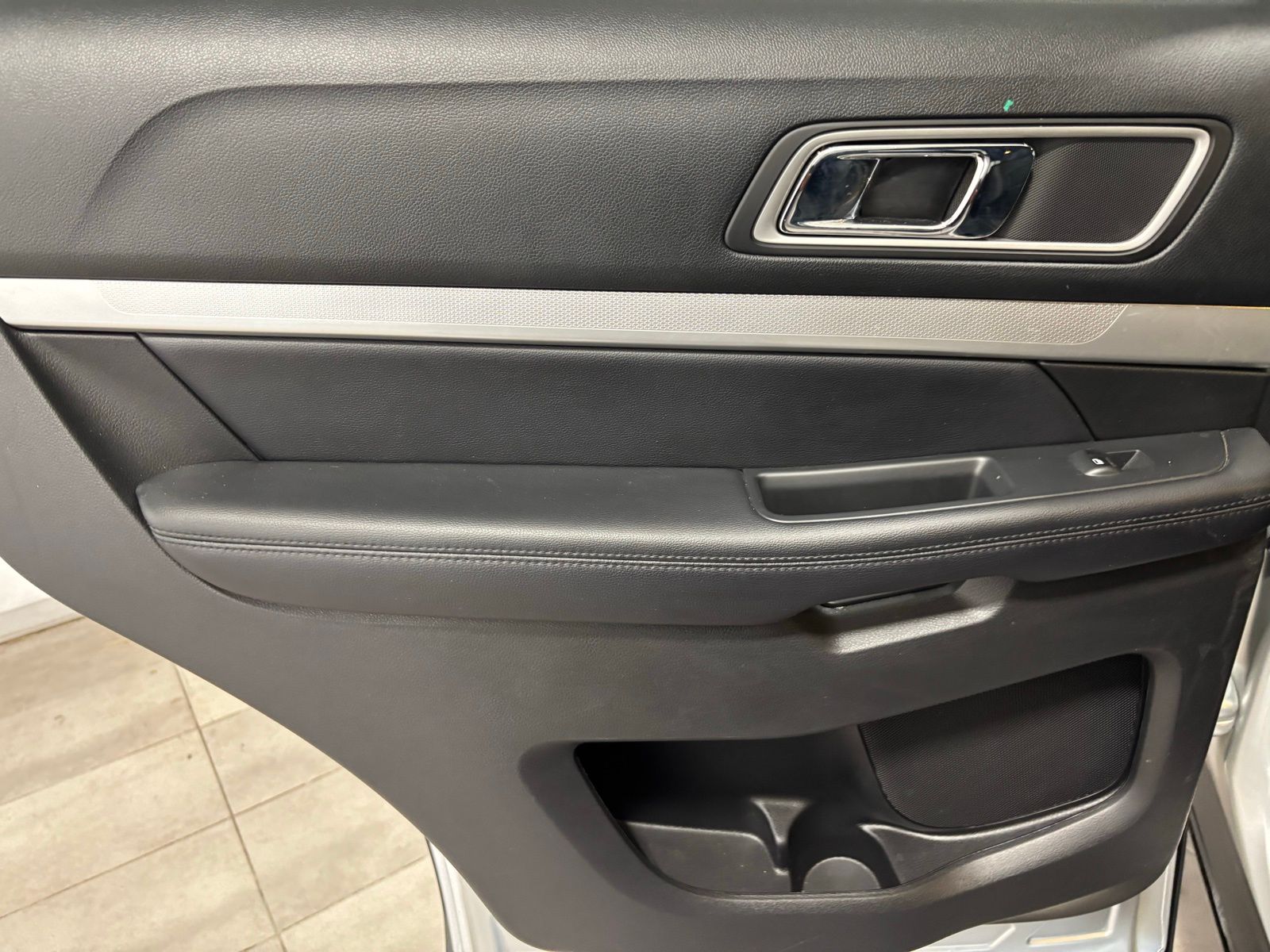 Used Car 2017 Ford Explorer  Xlt For Sale Under $20,000 In Austin, Texas