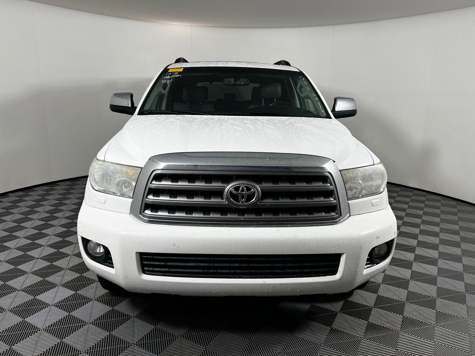 Thumbnail: 2015 Toyota Sequoia - 2