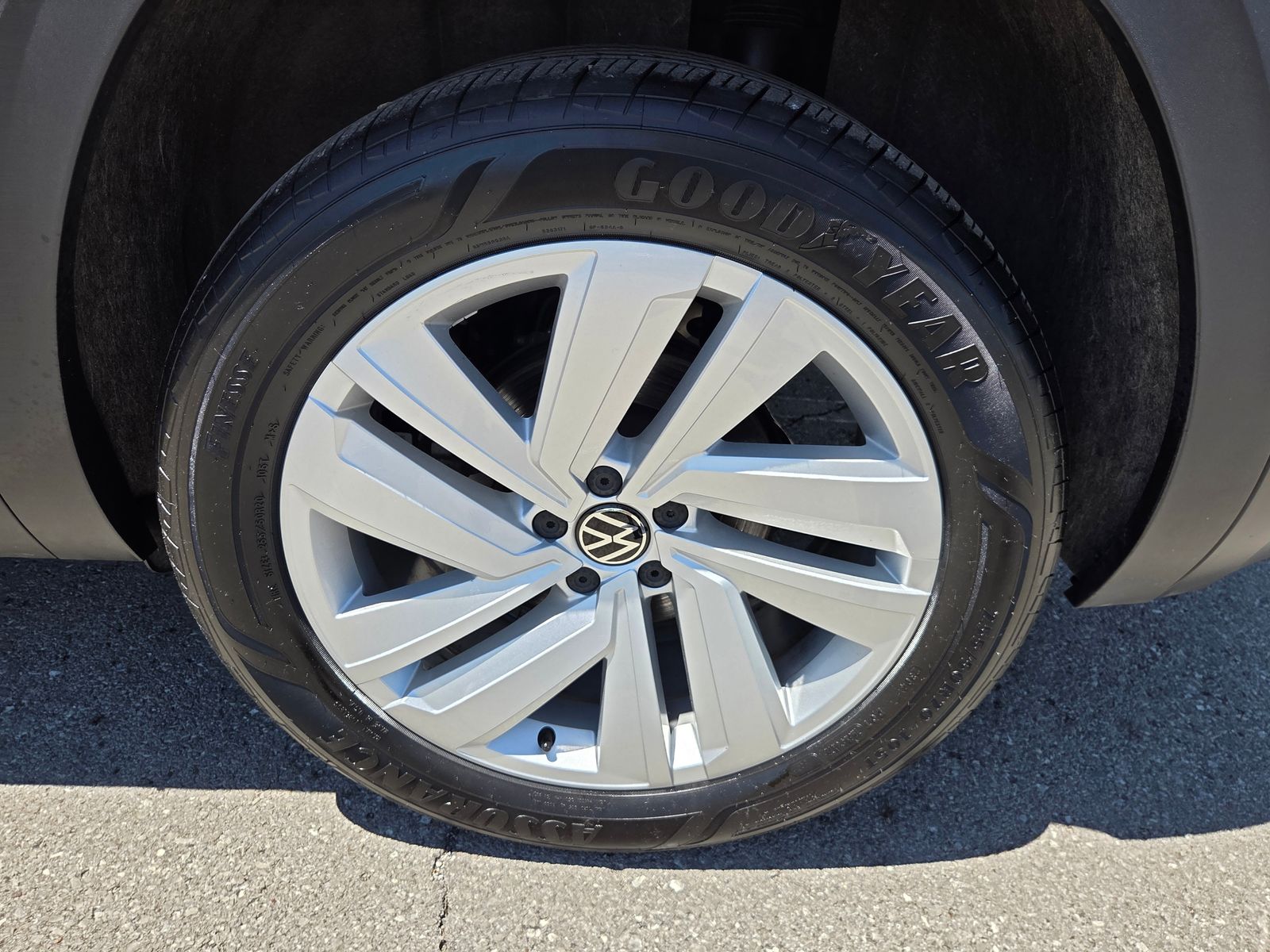 used 2023 Volkswagen Atlas Cross Sport car, priced at $32,450