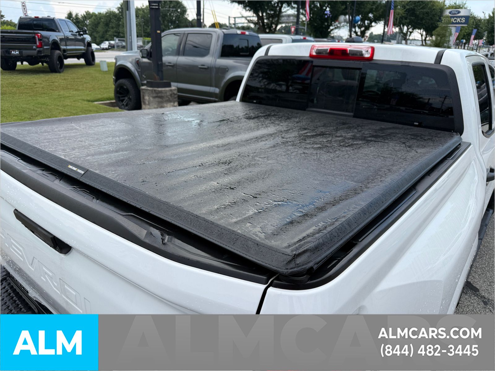 Used 2025 White Chevrolet Work Truck image 9