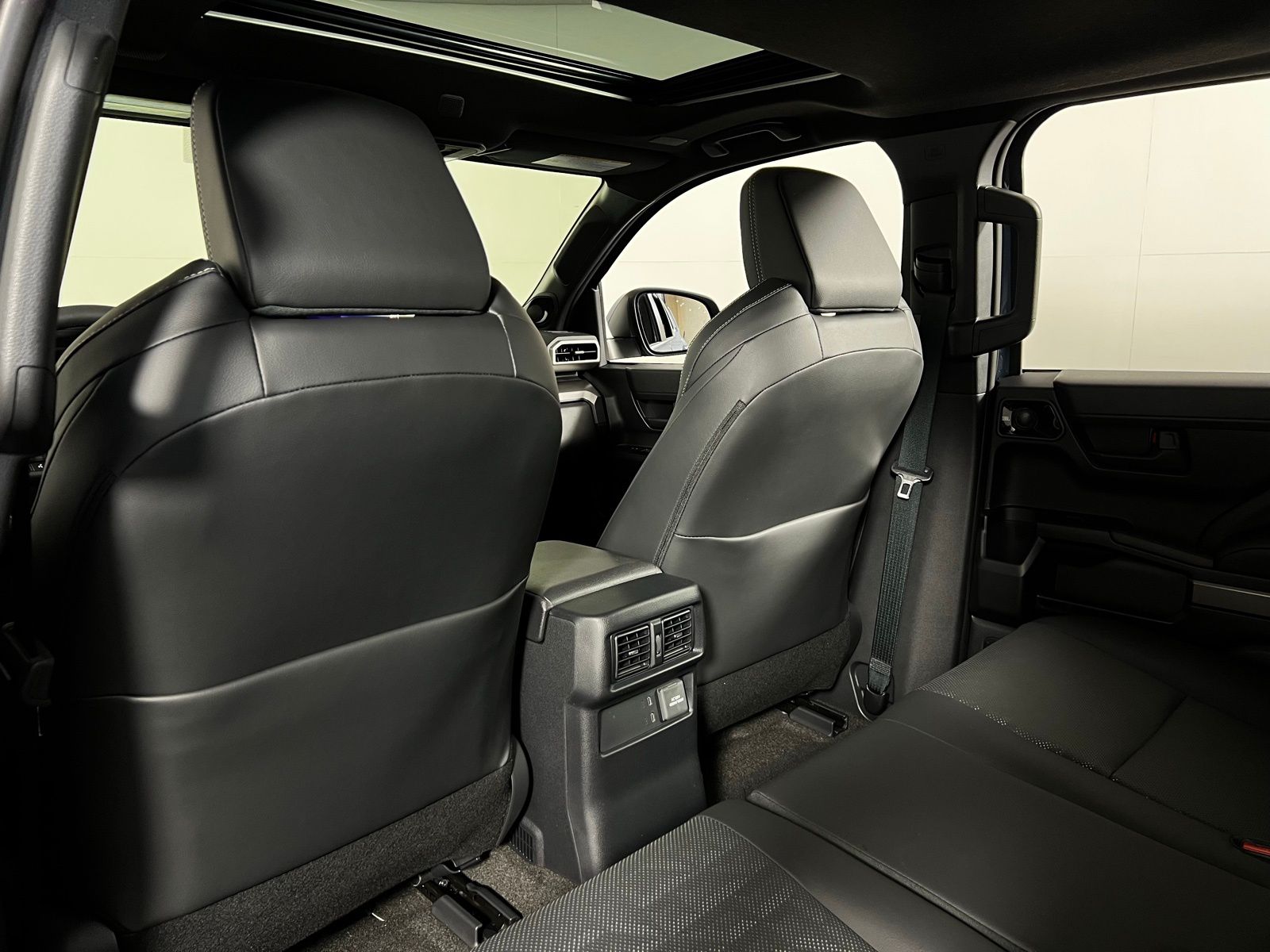 Thumbnail: 2025 Toyota 4Runner - 20