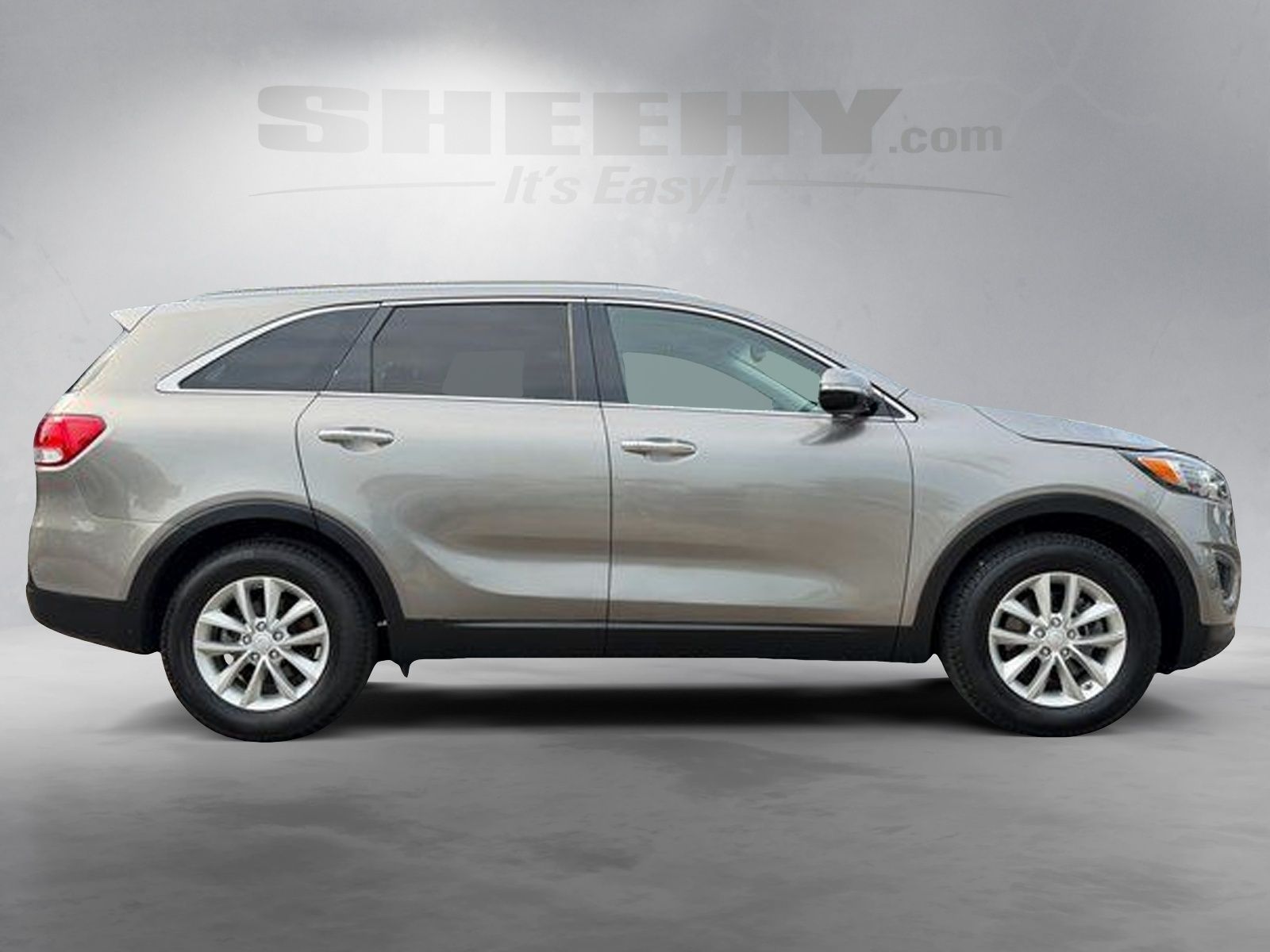 Used 2017 Titanium Silver Kia LX image 10
