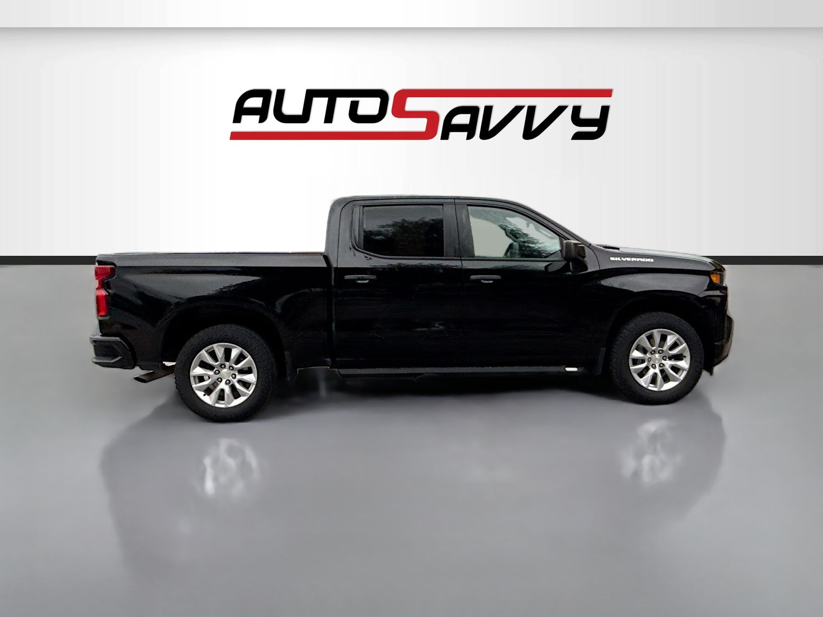 Used 2021 Black Chevrolet Custom image 8