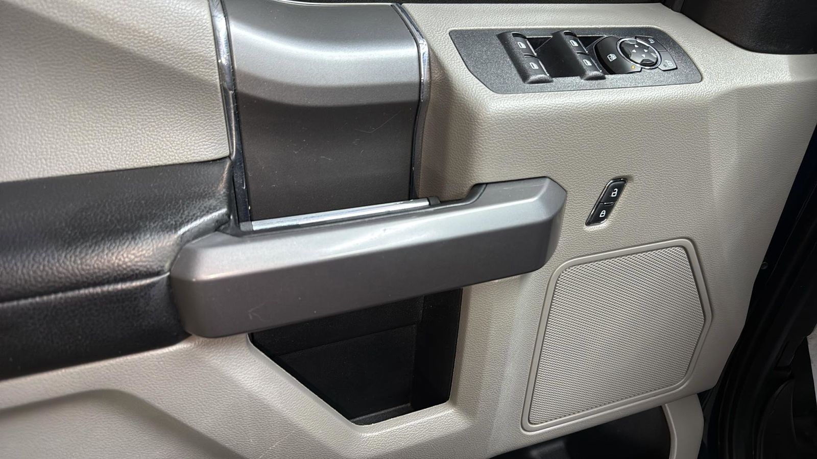 Used Car 2019 Ford F-150  Xlt For Sale Under $20,000 In Austin, Texas