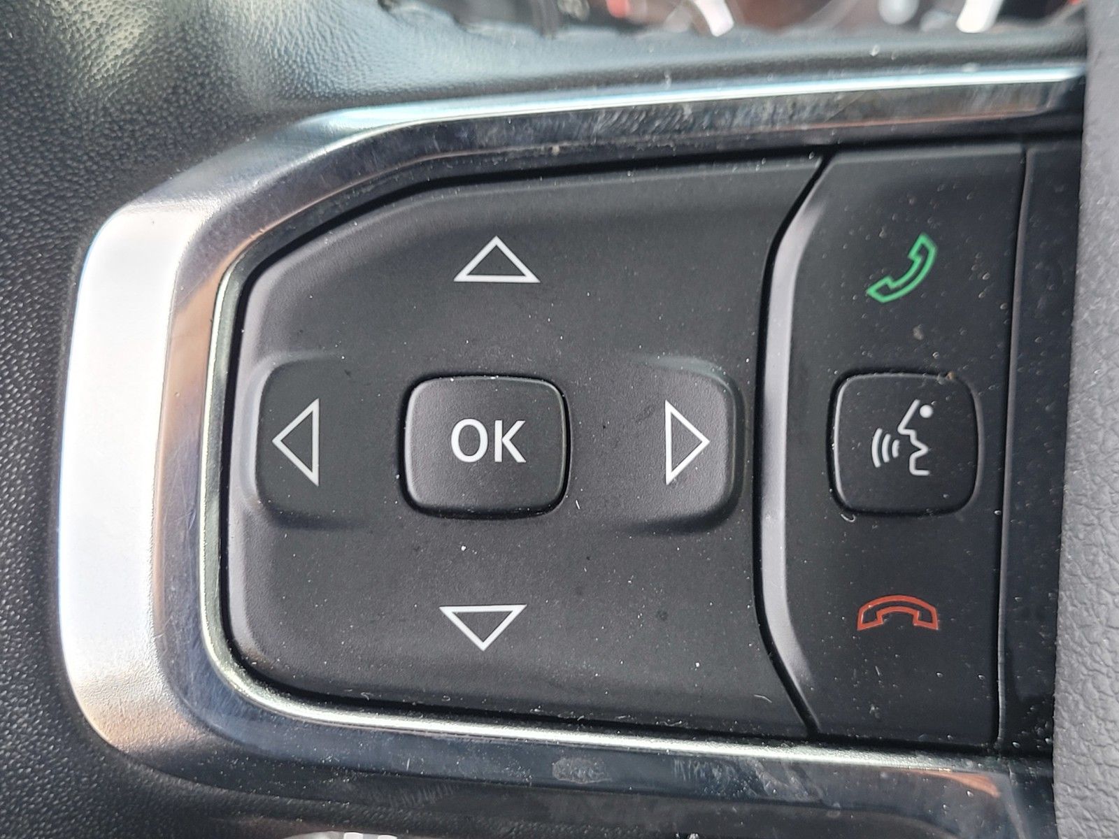 Used 2024 Red Ram Laramie image 27