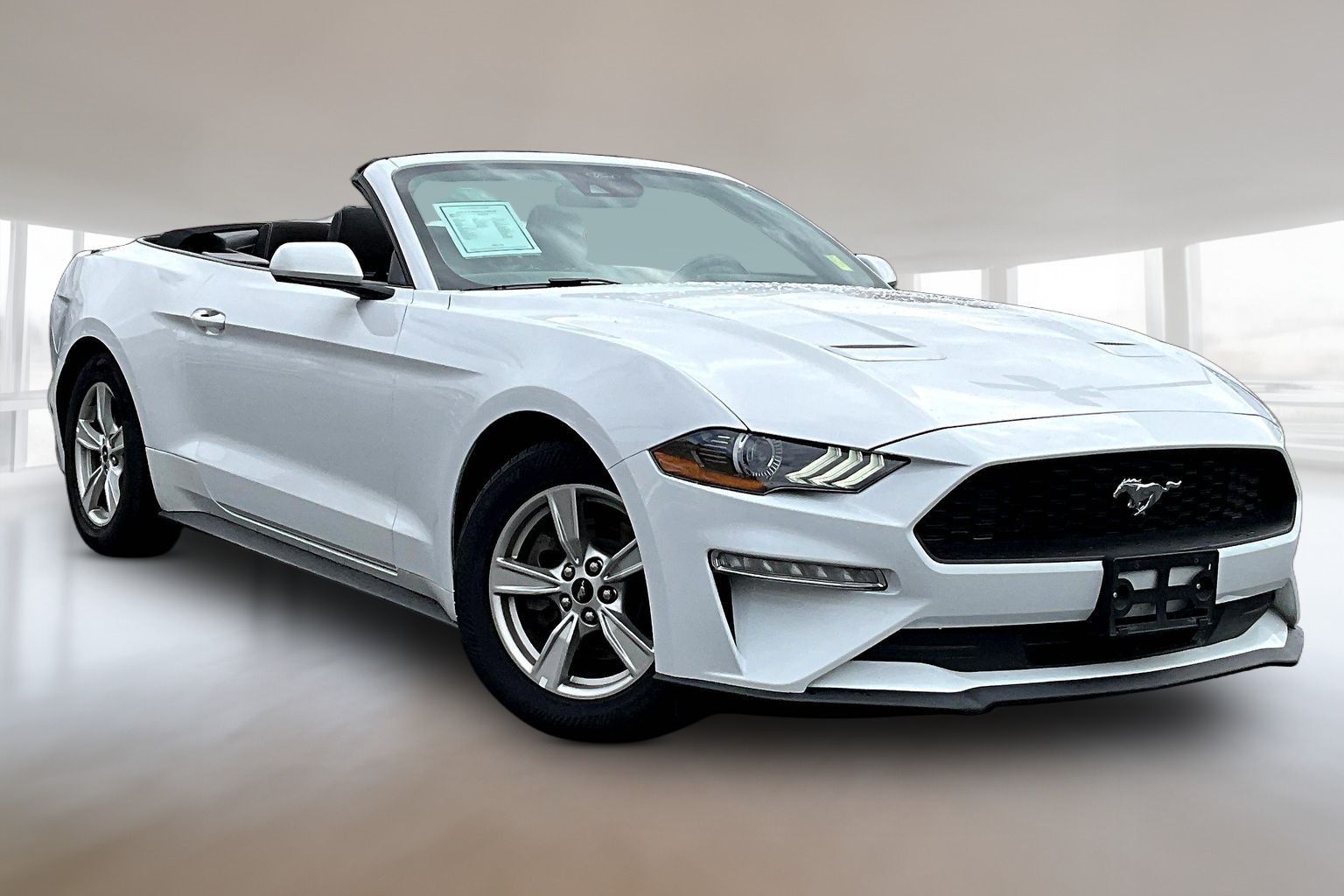 Oxford White 2023 Ford Mustang Convertible Rear-Wheel Drive Automatic