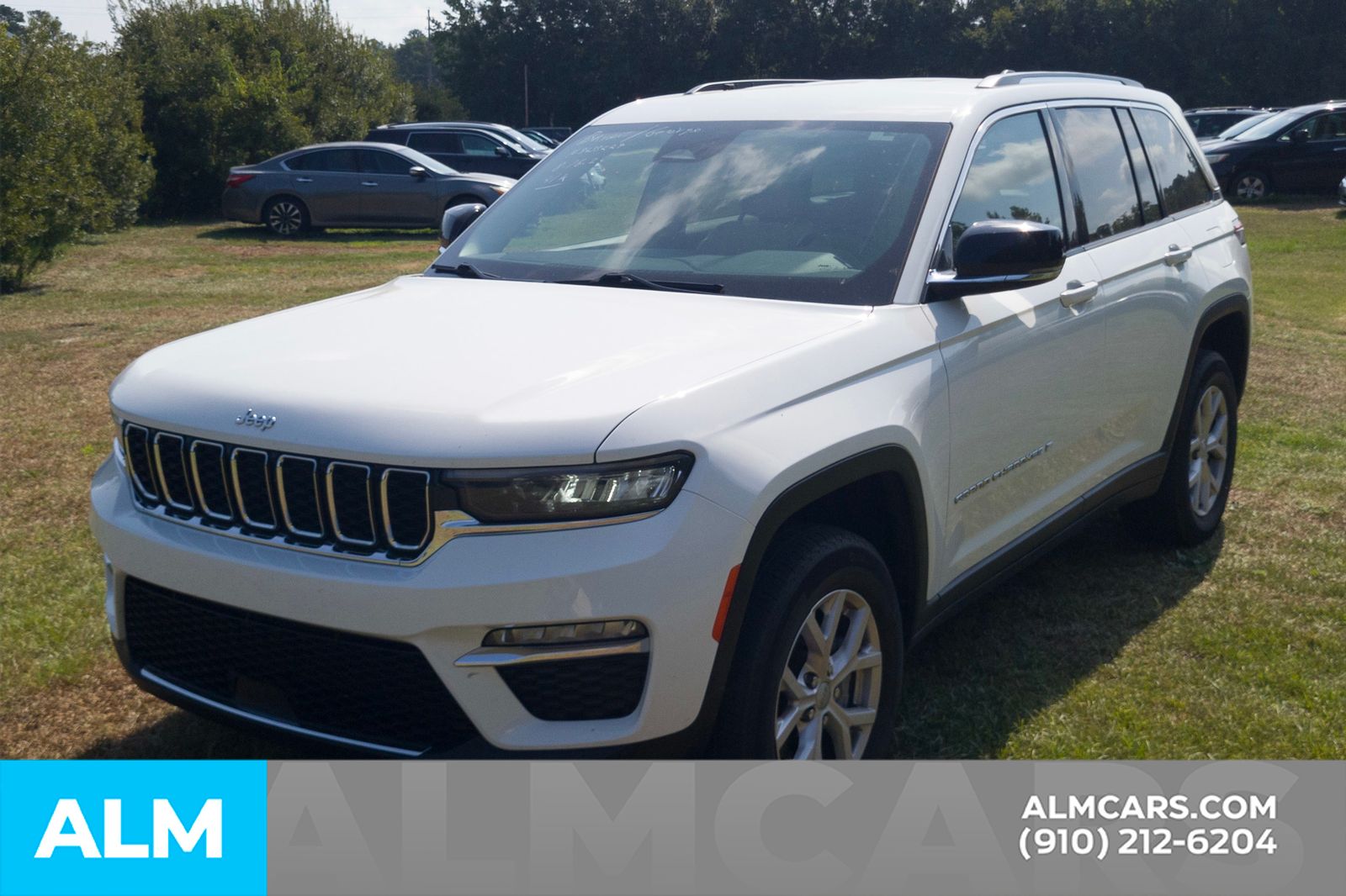 Used 2022 Bright White Clearcoat Jeep Limited image 22