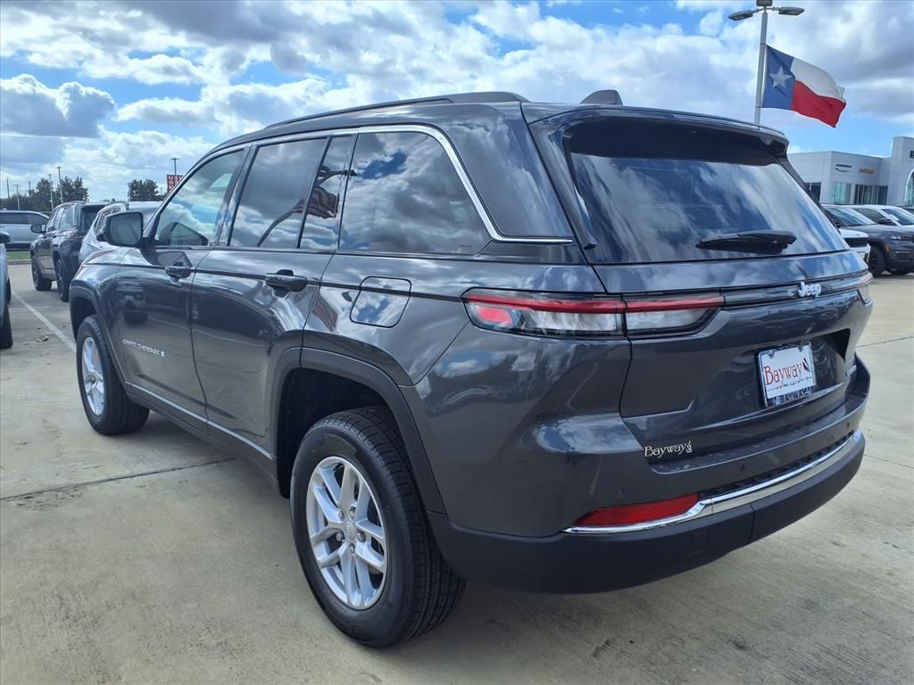 2025 Jeep Grand Cherokee Laredo X - 4
