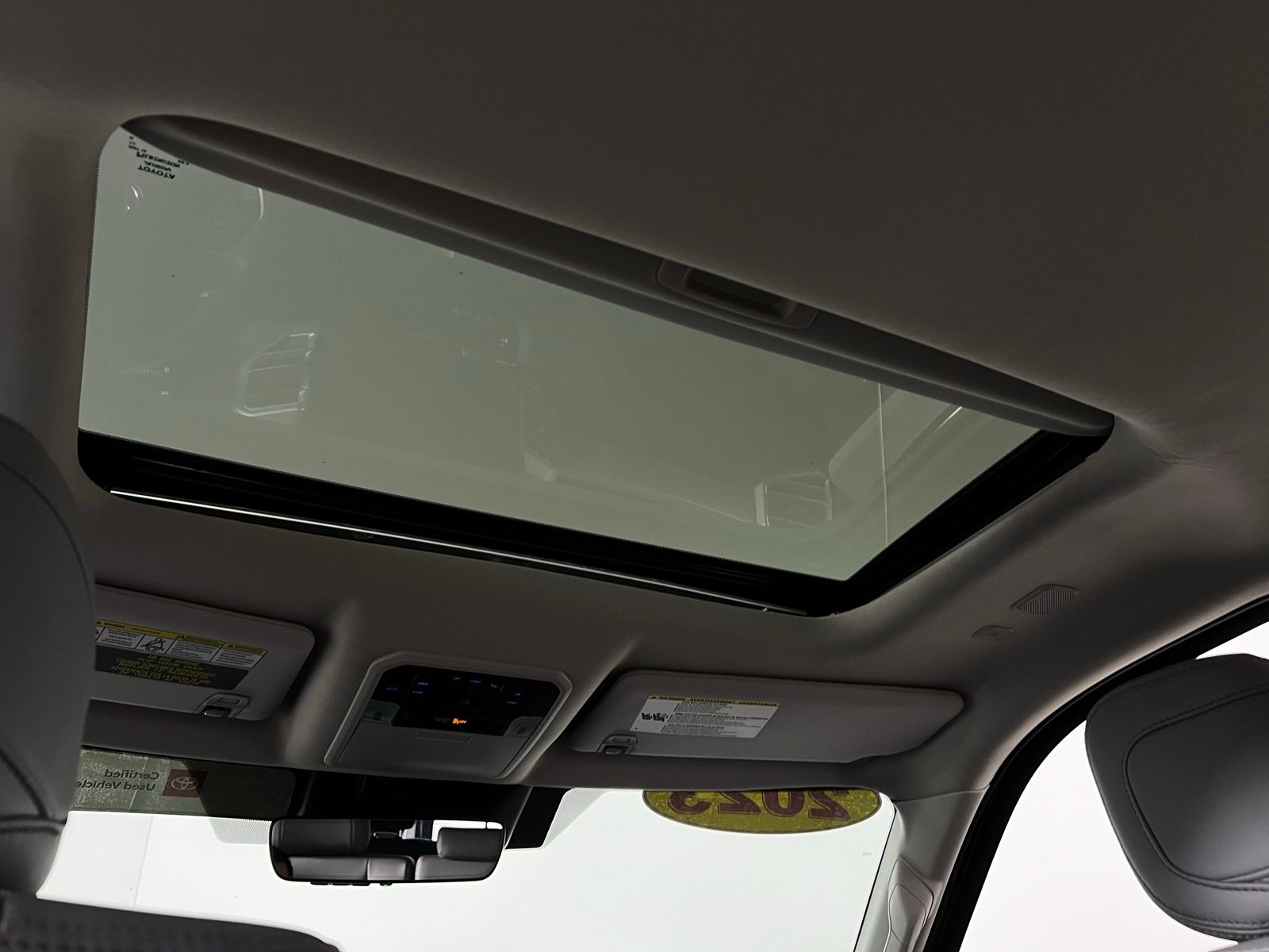 Thumbnail: 2023 Toyota Sequoia - 29