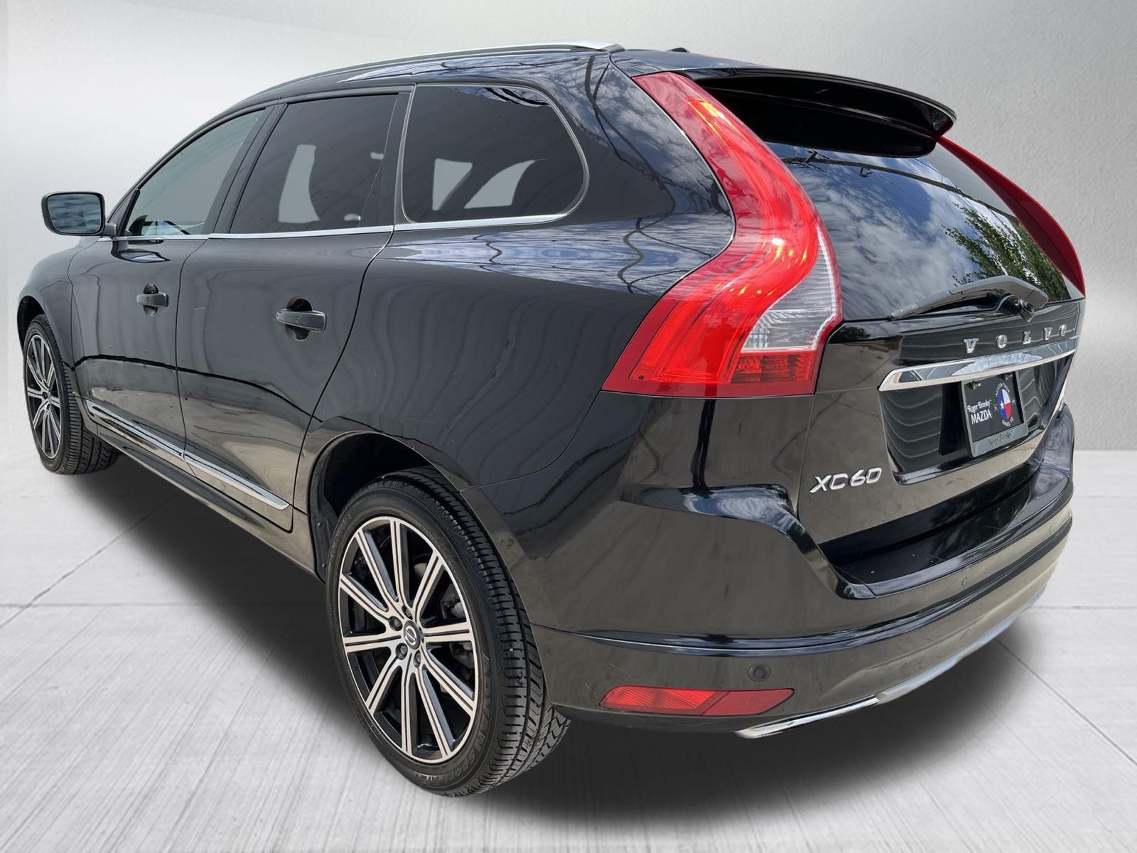 Used Car 2016 Volvo Xc60  T5 Drive-e Premier For Sale Under $12,000 In Austin, Texas