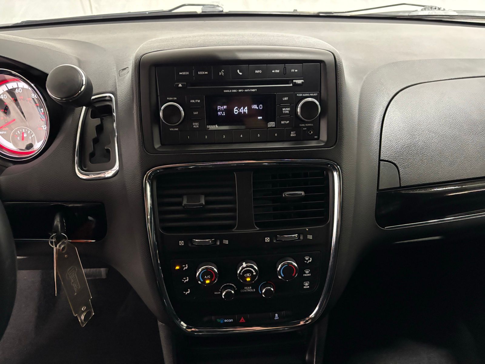 Used Car 2016 Dodge Grand Caravan  Sxt For Sale Under $12,000 In Austin, Texas