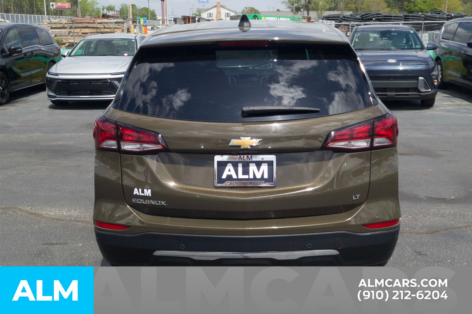 View vehicle photo 7