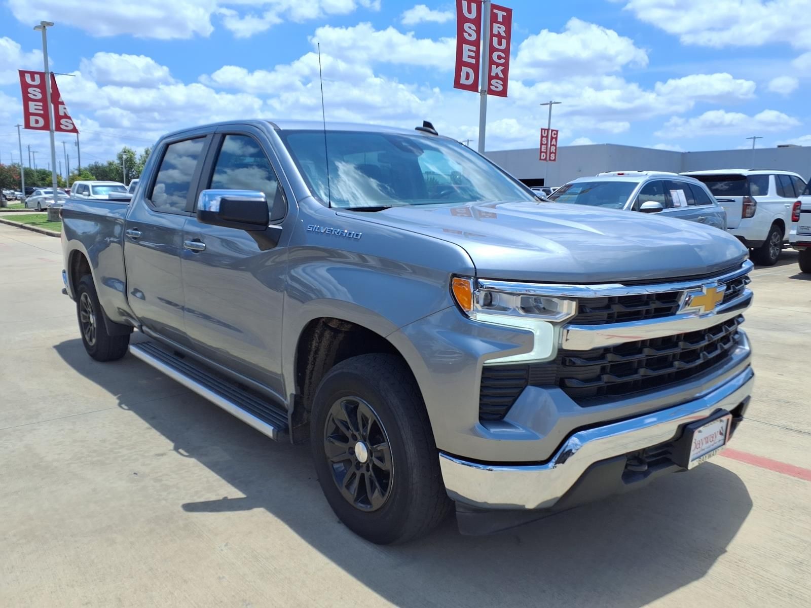 2023 Chevrolet Silverado 1500 LT - 2