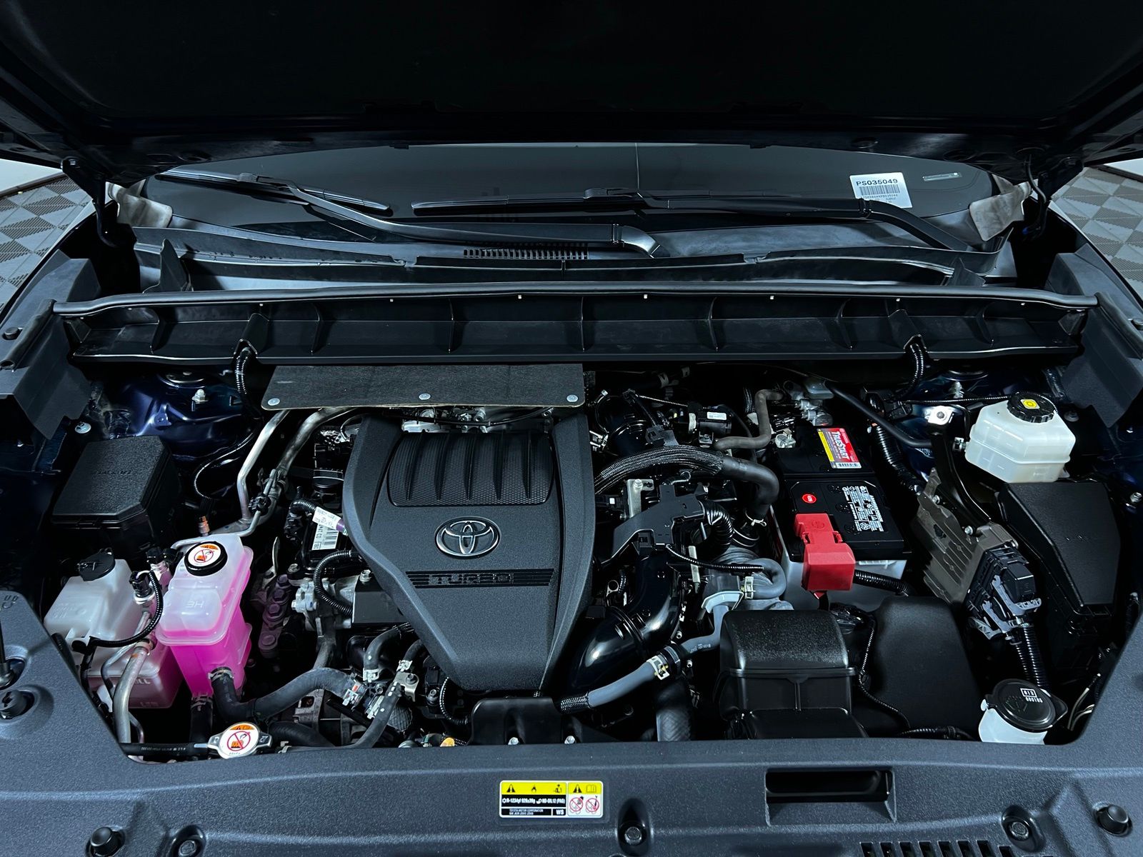 Thumbnail: 2023 Toyota Highlander - 9