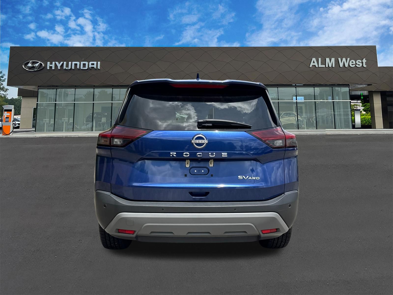 Used 2023 Blue Nissan SV image 6