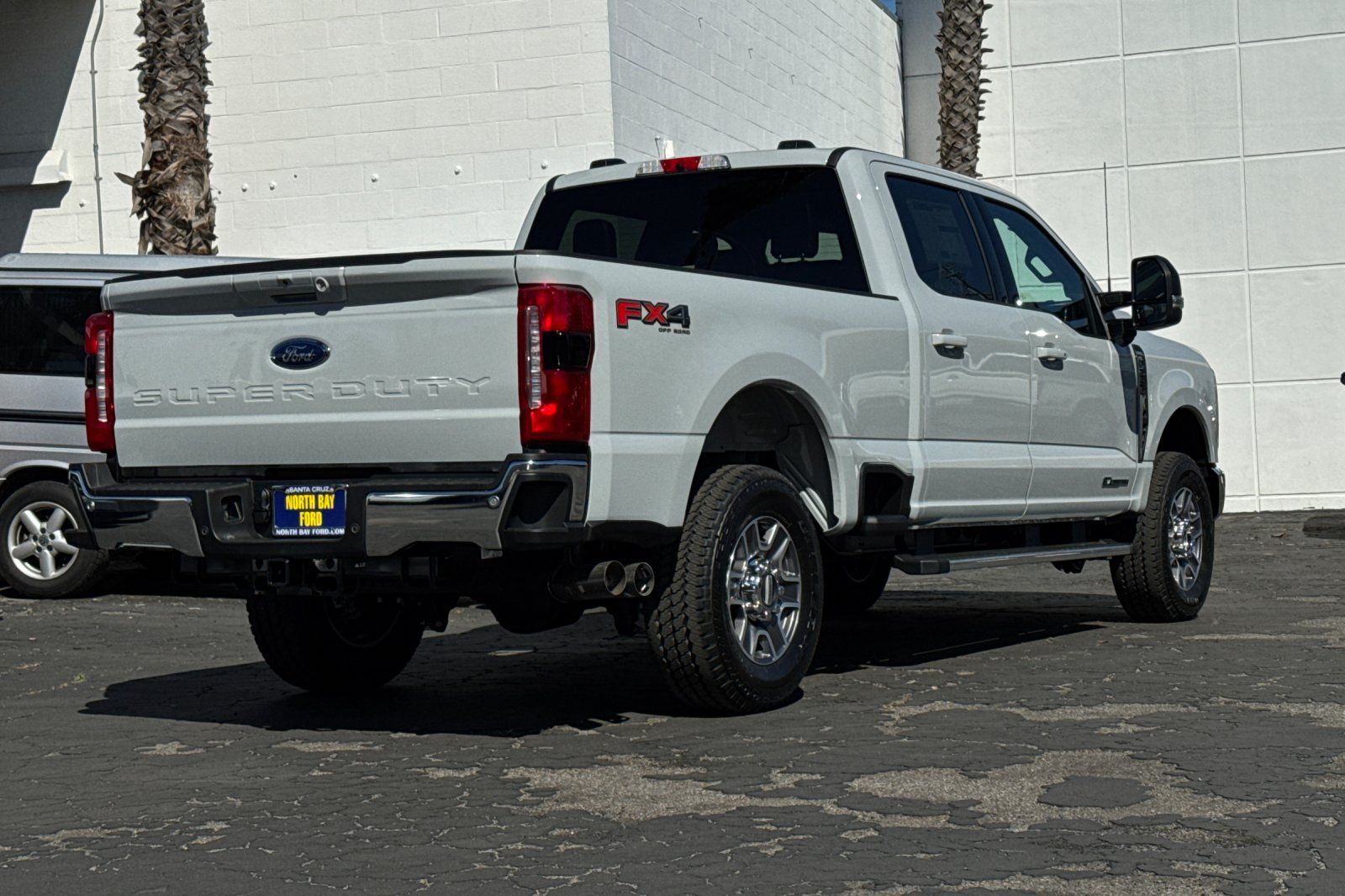 View vehicle photo 3